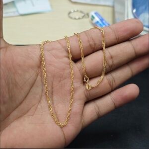 18 KARAT REAL GOLD TWISTED CHAIN 15.5 INCHES